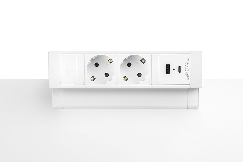 Opbouw contactdoos, 2 x 230V, 1 x USB A+C charger, wit